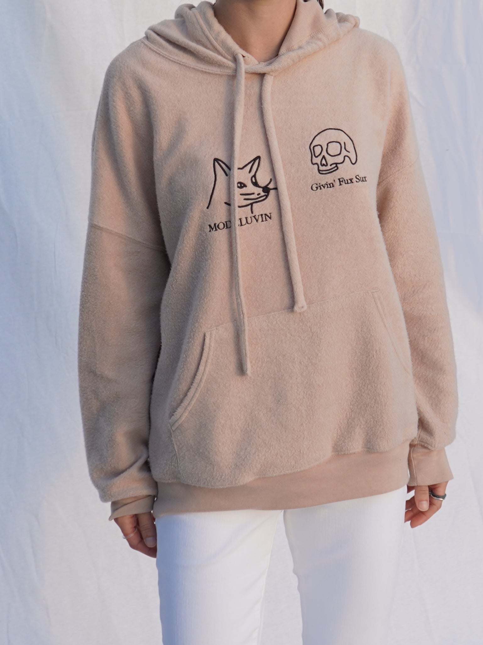 Givin fux sux, Modelit Foxy Skull, extra comfortable hoodie, unisex, Modeluvin' Original Design